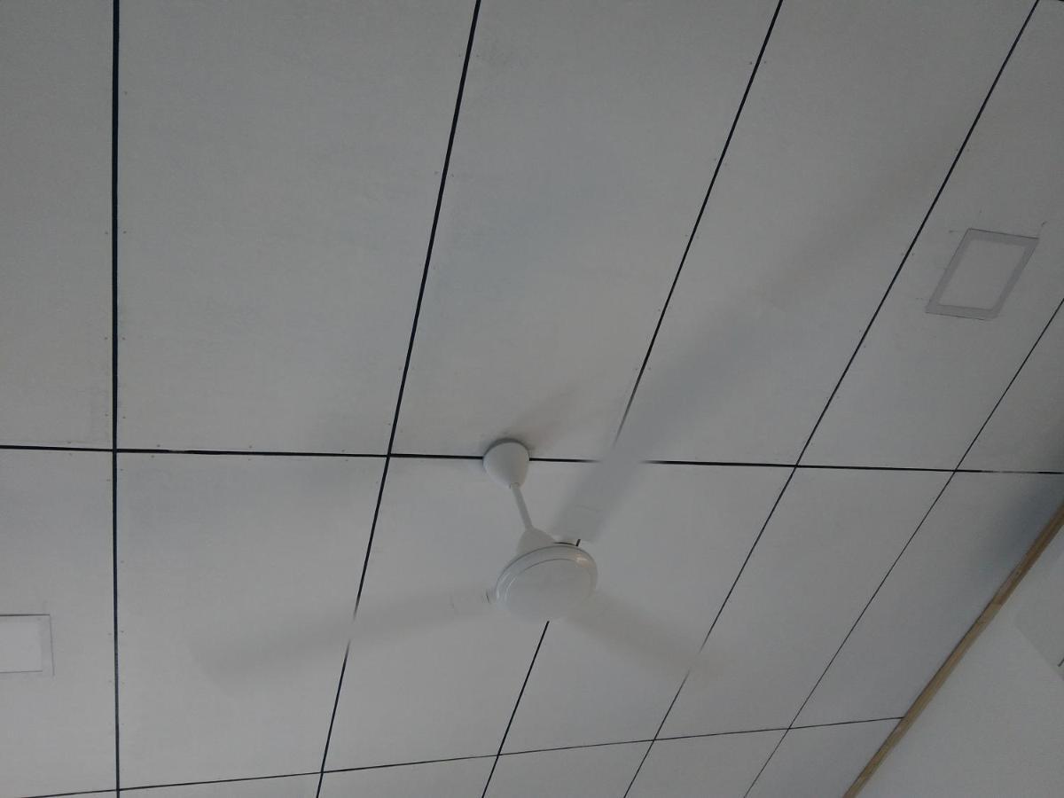 Queens Airport Residence Negombo Esterno foto
