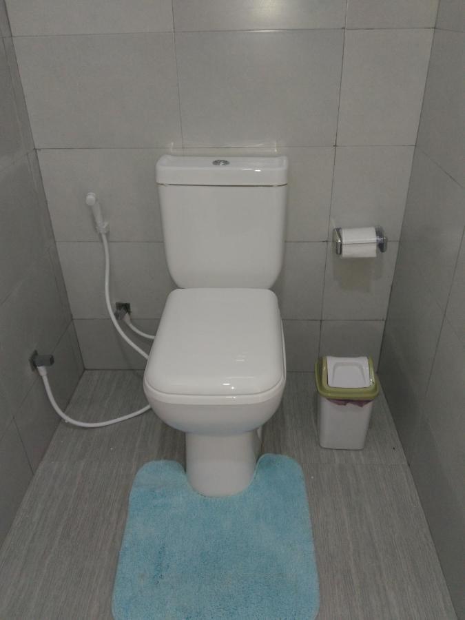 Queens Airport Residence Negombo Esterno foto